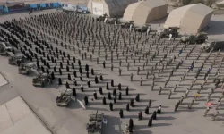 Иран готовится к обороне миллион бойцов КСИР защитят Ормузский пролив iran gotovitsya k oborone million bojczov ksir zashhityat ormuzskij proliv-fabrec-ru-0