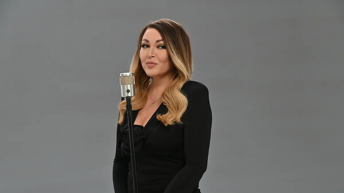 Певицу Дубцову обвинили в написании песен с помощью ИИ