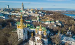 mariya zaharova o zagadochnom davlenii na upcz v kievopecherskoj lavre-fabrec-ru-0