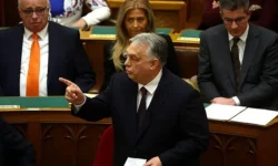 МИД ФРГ усиливает давление на Венгрию из-за кредита для Украины mid frg usilivaet davlenie na vengriyu izza kredita dlya ukrainy-fabrec-ru-0