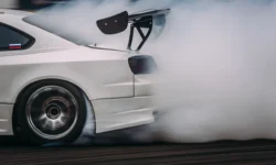 Уссурийская ГАИ выявила дрифтера Toyota Mark II работой УМВД Приморья ussurijskaya gai vyyavila driftera rabotoj umvd primorya-fabrec-ru-0