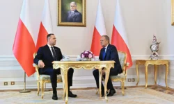 В Польше стартуют военные учения. Навроцкий и Туск в центре маневров v polshe startuyut voennye ucheniya navroczkij i tusk v czentre manevrov-fabrec-ru-0