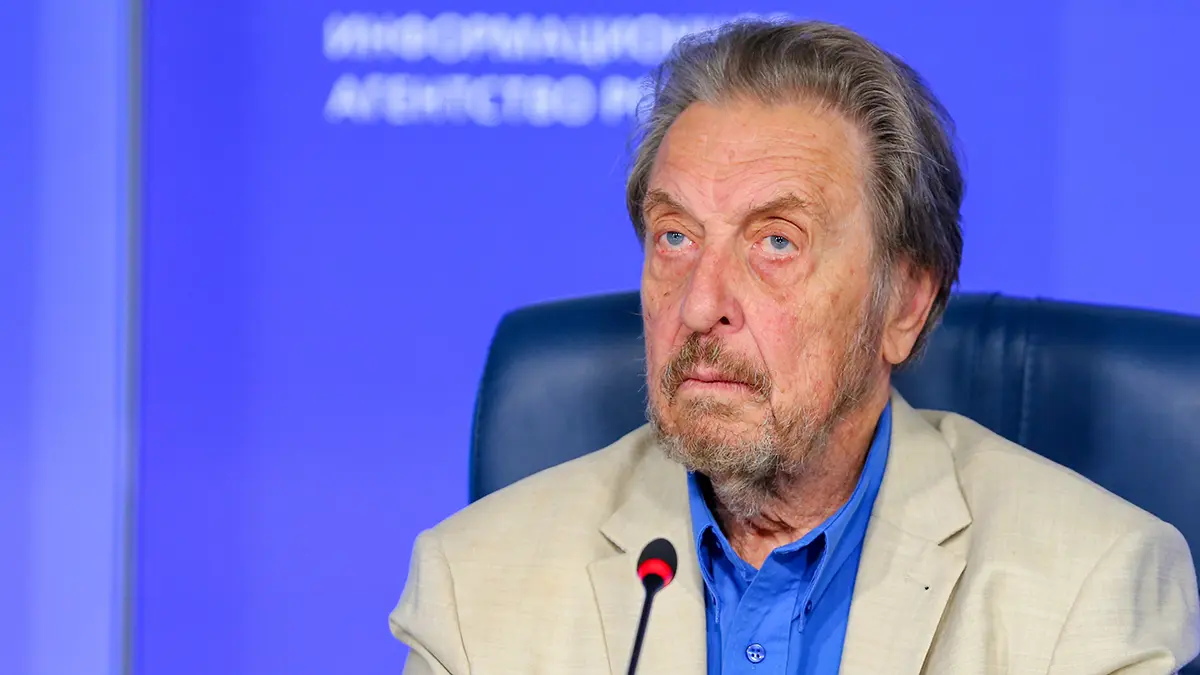 Отец Маска Эррол заявил, что в конфликте на Украине он на стороне России