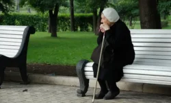 fejk o pensionnom vozraste rasprostranyayut v internete-fabrec-ru-0