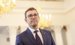 kristen mihal estoniya trebuet poshliny dlya finansirovaniya ukrainy-fabrec-ru-0