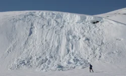 mchs rossii prodolzhilo poiski na rudnike irokinda v buryatii-fabrec-ru-0