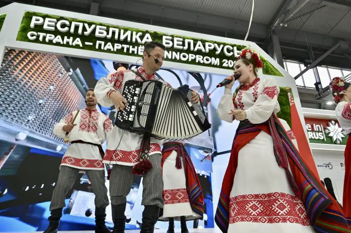 Минск и БелАЗ объединяют силы на фестивале молодежи в Екатеринбурге-0