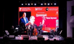 muzyka sssr obedinila pokoleniya na festivale dunaevskogo vo vladivostoke-fabrec-ru-0