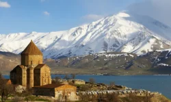 tigran kocharyan o sotrudnichestve armenii i rossii pri podderzhke bryusselya i moskvy-fabrec-ru-0