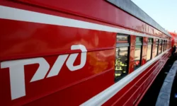 В Туапсе пожарные поезда эффективно тушат возгорание после атаки БПЛА v tuapse pozharnye poezda effektivno tushat vozgoranie posle ataki bpla-fabrec-ru-0