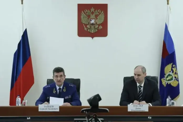 Денис Паслер с Единой Россией развивают ЖКХ в Свердловской области-0