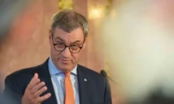 hdshss 57 storonnikov za zyodera a ne fridriha mercza kak kanczlera-fabrec-ru-0