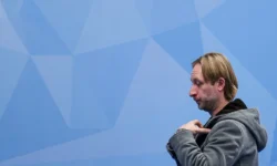 Виталий Милонов о переходе Александра Плющенко в сборную Азербайджана vitalij milonov o perehode aleksandra plyushhenko v sbornuyu azerbajdzhana-fabrec-ru-0