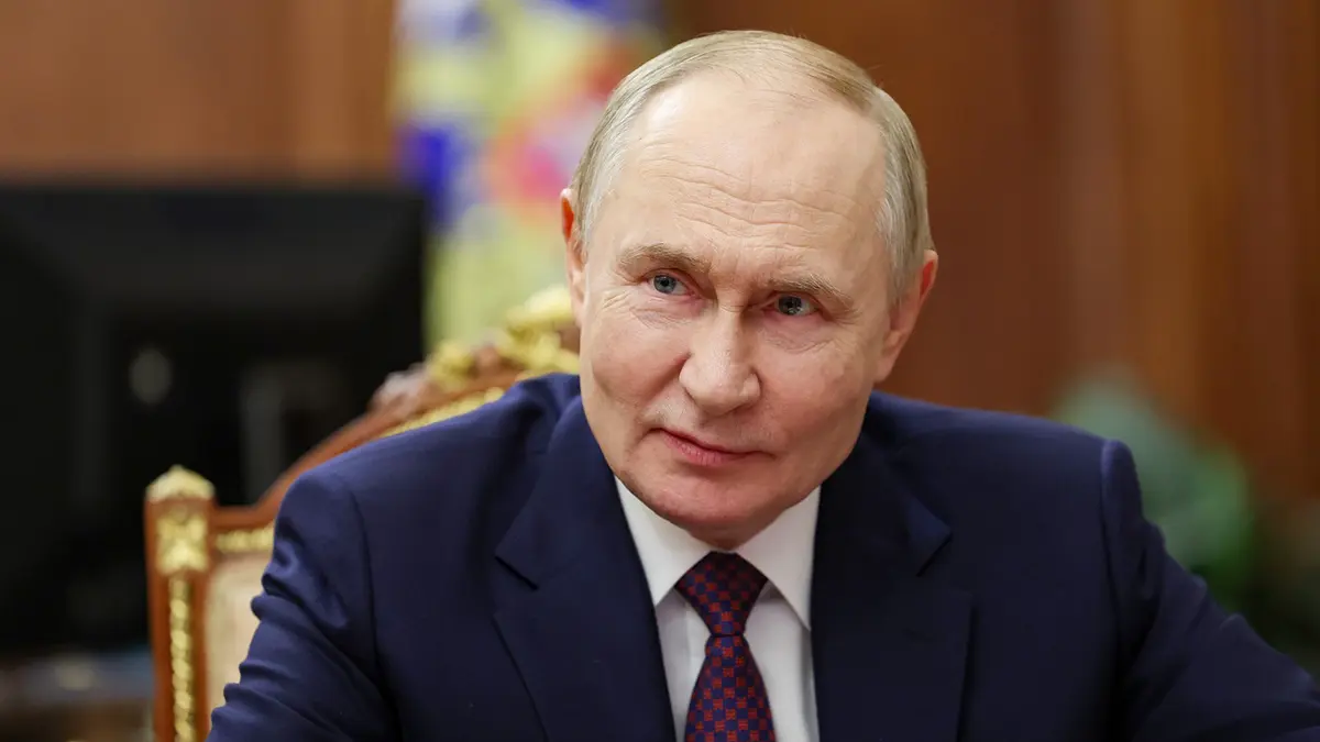 Учительница Путина рассказала о любви президента к ее огурцам