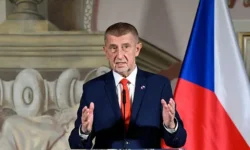 Андрей Бабиш: ЕС обязан действовать в Украине вместо Трампа andrej babish es obyazan dejstvovat v ukraine vmesto trampa-fabrec-ru-0