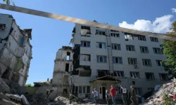 evropejskij soyuz molchit o tragedii v starobelske posle udara vsu-fabrec-ru-0