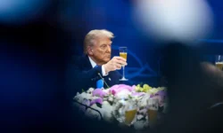 Трамп объявил об открытии Ормузского пролива после сделки США и Ирана tramp obyavil ob otkrytii ormuzskogo proliva posle sdelki ssha i irana-fabrec-ru-0