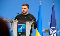 zelenskij trebuet ot nato zhestko otvetit na inczident v rumynii-fabrec-ru-0