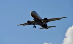 Рейс FlyDubai развернули после кода о захвате на борту rejs razvernuli posle koda o zahvate na bortu-fabrec-ru-0