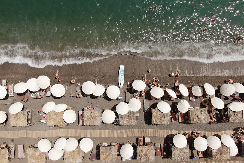 Анна Попова заявила об открытии пляжей Крыма и Севастополя для отдыха-0