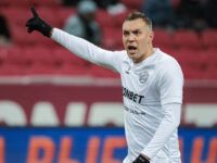 artyom dzyuba  triumfalnaya realizacziya penalti v matche akrona s fakelom na solidarnost arena-lavi-su-174461404200-0