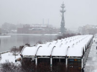 Циклон «Зион» принесет осадки в Московский регион – МЧС призывает к внимательности Уборка снега на Крымском мосту