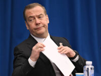 Дмитрий Медведев обвинил главу ХДС Мерца в намерениях уничтожить Крымский мост dmitrij medvedev obvinil glavu hds mercza v namereniyah unichtozhit krymskij most-lavi-su-174463637100-0