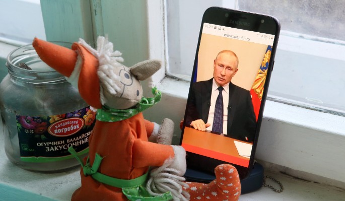 Инфогигиена: как жить в мире плохих новостей, соцсетей и фейков?