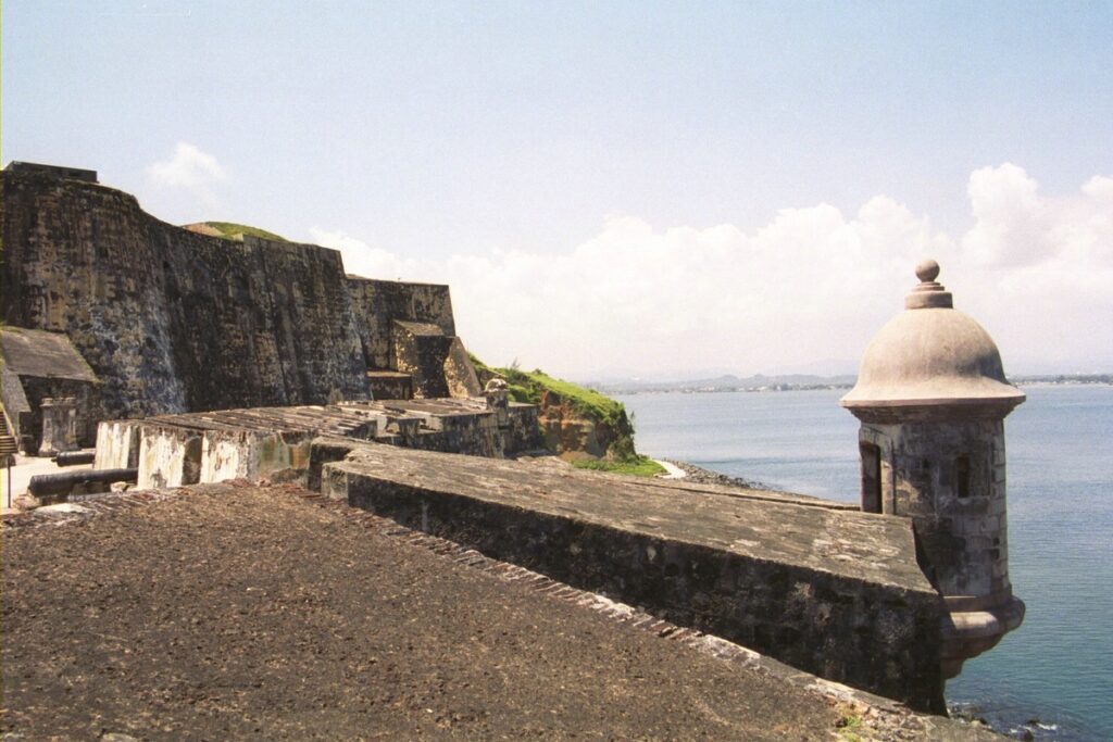 крепость Кастильо Сан-Кристобаль