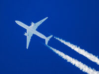 Sharp,Telephoto,Close-up,Of,Jet,Plane,Aircraft,With,Contrails,Cruising