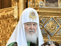patriarh kirill podelilsya s ekipazhem mks mechtoj o kosmicheskom polyote-lavi-su-174517073300-0