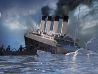 The,Titanic,Ocean,Liner,After,It,Struck,An,Iceberg,In