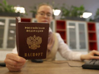 Старший специалист центра Елена Бр