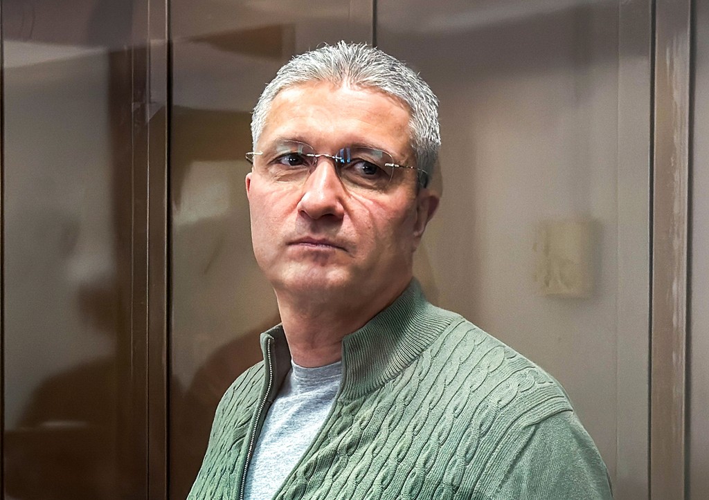 Тимур Иванов