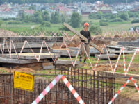 Сергей Гордейко и Евгения Квасенкова обсуждают развитие ИЖС и поддержку Банка России sergej gordejko i evgeniya kvasenkova obsuzhdayut razvitie izhs i podderzhku banka rossii-lavi-su-174534913500-0
