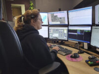 shkolnik zvonit v 911 i nahodit pomoshh u chejza mejsona dlya resheniya matematiki-lavi-su-173236293500-0