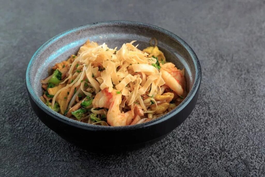 Сингапурская лапша в пиале