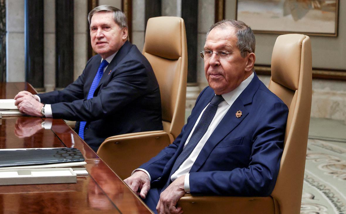 Сергей Лавров и Юрий Ушаков (Evelyn Hockstein / Reuters)