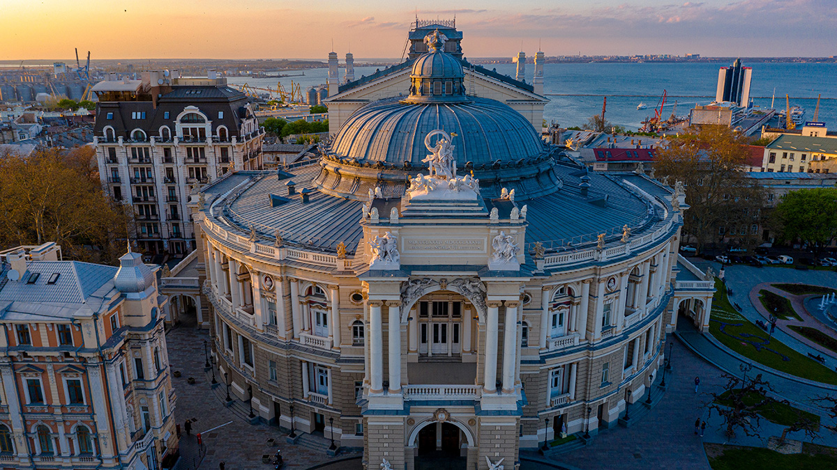 Памятник Пушкину решили «повесить» в Одессе