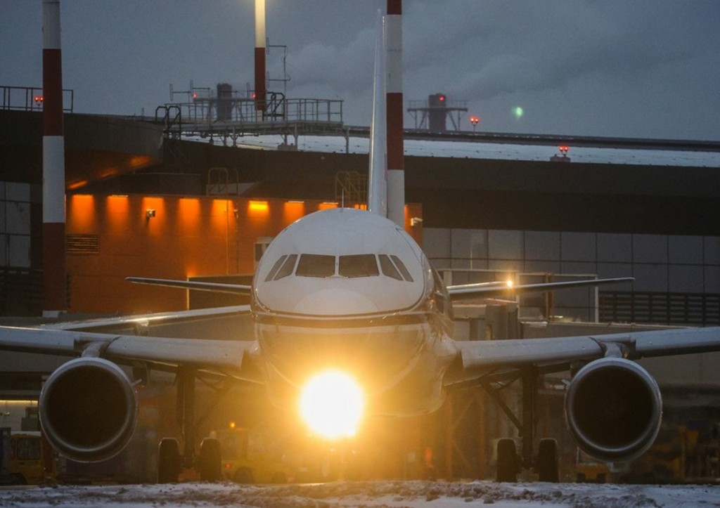 Аэропорт Волгограда временно закрылся для самолетов