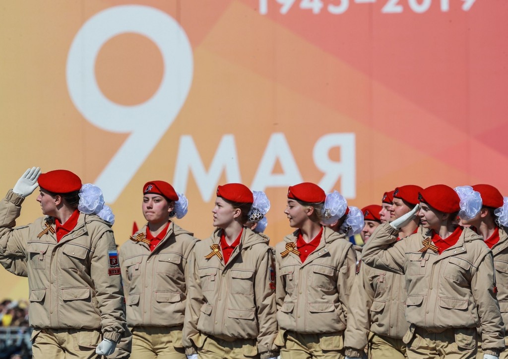 Стало известно, сколько дней россияне отдохнут на майские праздники