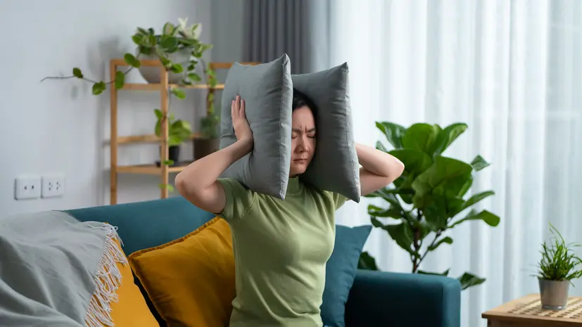 Юрист Георгиева объяснила, что делать с громкими соседями