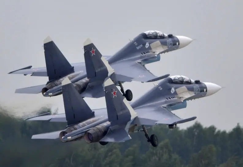 Белоруссия расширяет оборонный потенциал с Россией при помощи Су-30СМ2 и Беркут-3-0