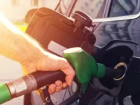 Дмитрий Попов и Михаил Шеляков раскрывают секреты экономии топлива в поездках dmitrij popov i mihail shelyakov raskryvayut sekrety ekonomii topliva v poezdkah-lavi-su-174834490700-0