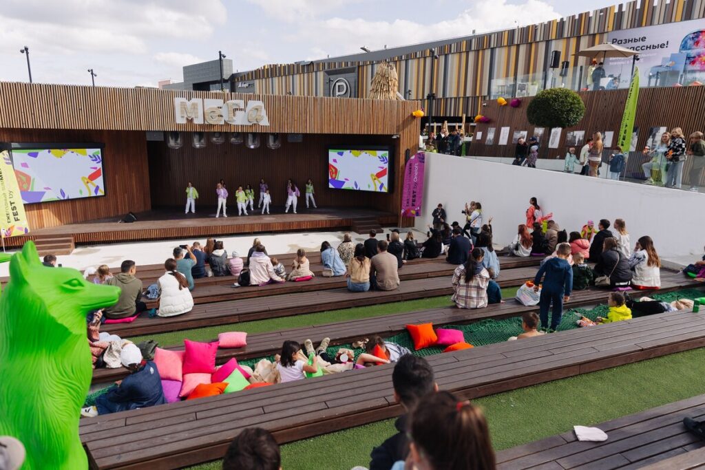 Алексей Вихарев и его жена: партнерство в рамках Summer Fest в Екатеринбурге