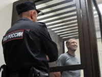 ivan popov obratilsya k vladimiru putinu posle obzhalovaniya prigovora-lavi-su-174715557600-0