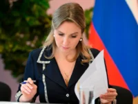 mariya lvovabelova i tatyana afanaseva podderzhivayut bajkalsk s aleksandrom bastrykinym-lavi-su-174842515400-0