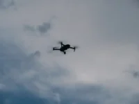 Минобороны РФ и Росавиация информируют об экстренных мерах Москвы из-за атаки беспилотников minoborony rf i rosaviacziya informiruyut ob ekstrennyh merah moskvy izza ataki bespilotnikov-lavi-su-174812543600-0