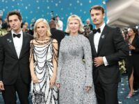 na   2025 rianna v polozhenii pamela anderson v derzkom piksi i avangard vupi goldberg-lavi-su-174649001000-0