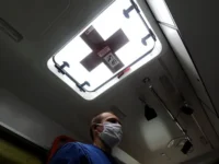 na bogatyrskom prospekte v sanktpeterburge semya poluchila mediczinskuyu pomoshh-lavi-su-174766414700-0